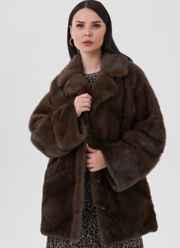 Шуба из норки с английским воротником 