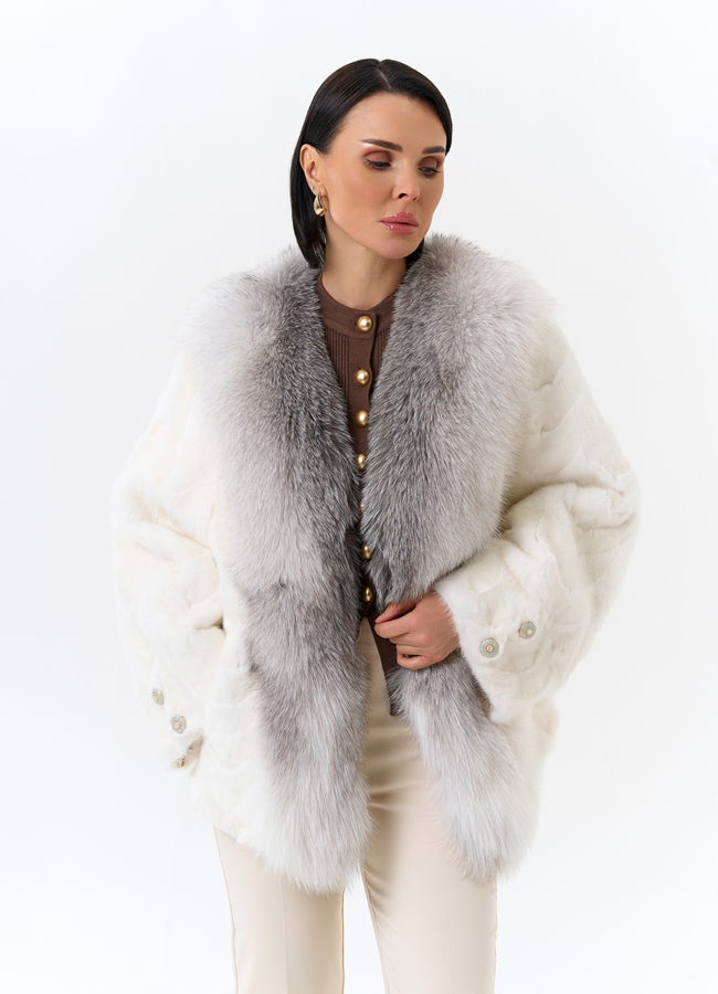 Шуба из норки с отделкой из меха лисы модель № 32205 универмаг малина