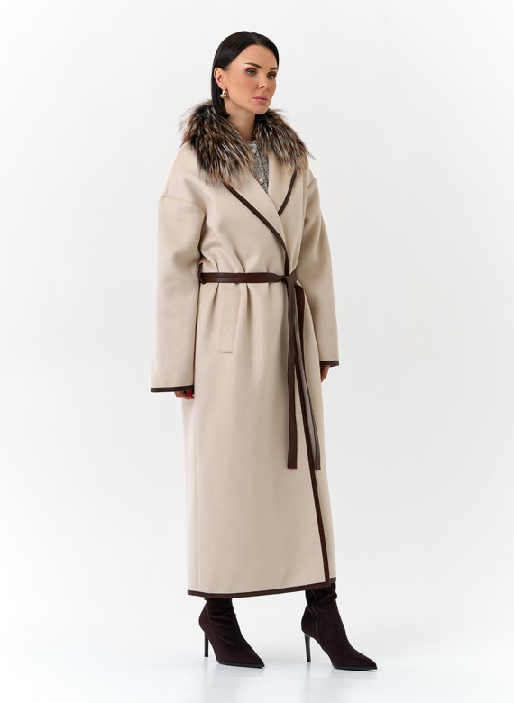 Женское длинное пальто с отделкой из меха лисы