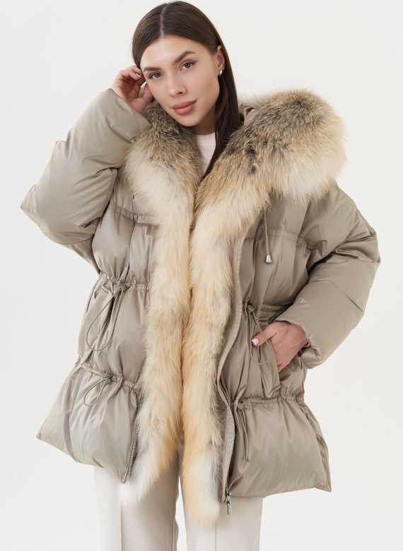 Пуховик женский с капюшоном 