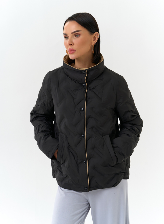 Женская куртка с воротником стойкой