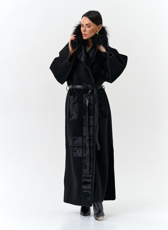 Женское длинное пальто с отделкой из меха лисы