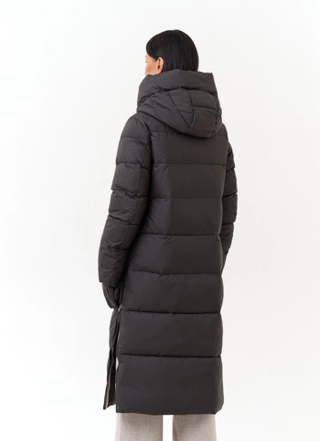 Женский пуховик с капюшоном фото