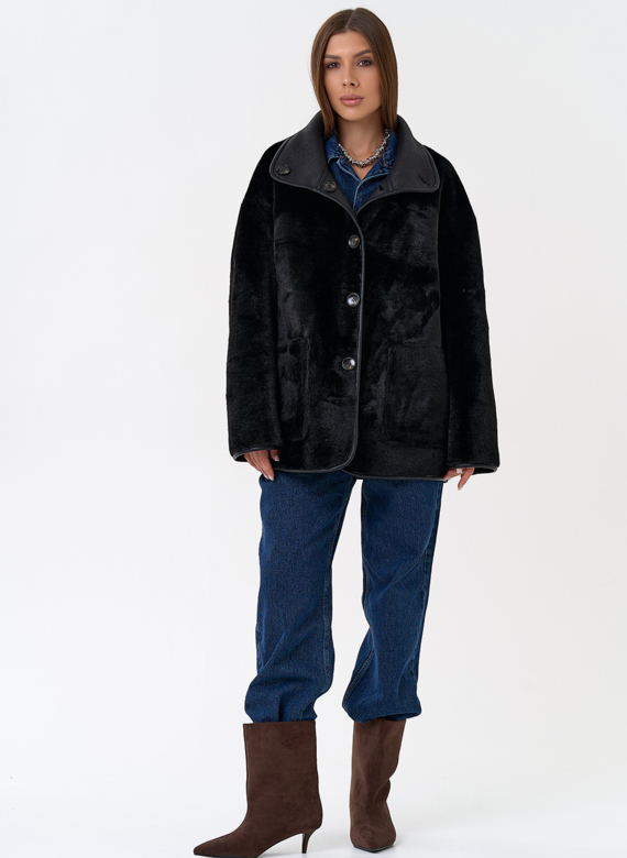 Женская двухсторонняя дубленка из эко замши в черном цвете