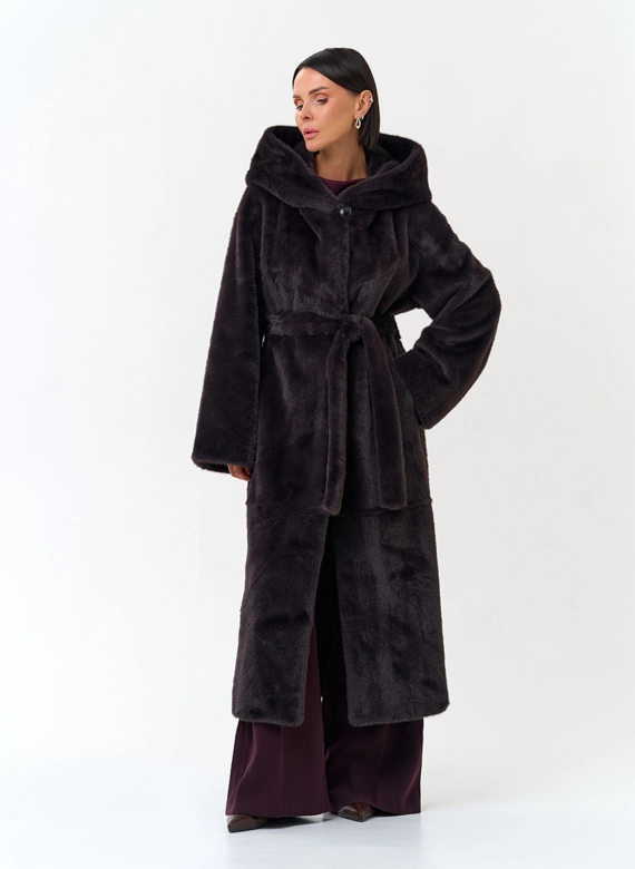 Женская шуба из эко меха с капюшоном