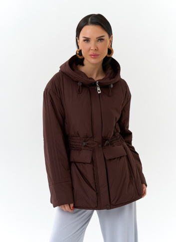 Женская куртка коричневого цвета