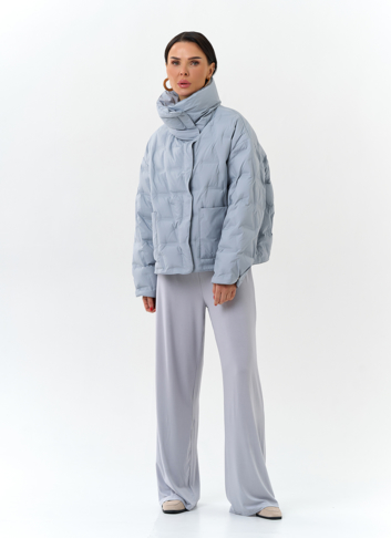 Женская куртка с воротником стойкой