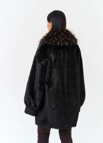 Женская шуба из эко меха фото
