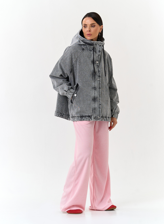 Женская джинсовая куртка с капюшоном