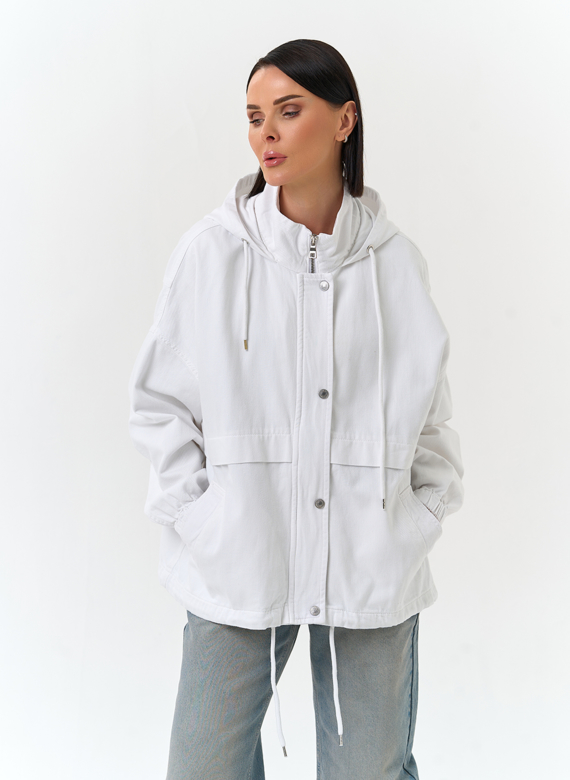 Женская джинсовая куртка с капюшоном