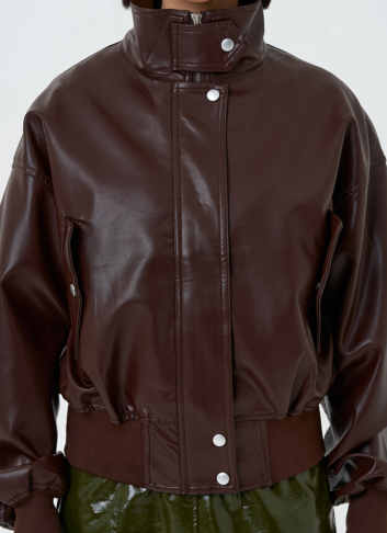 Женская куртка бомбер из эко кожи