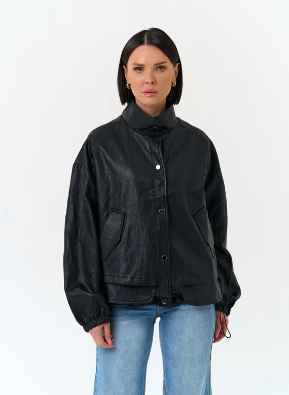 Женская объемная куртка из эко кожи