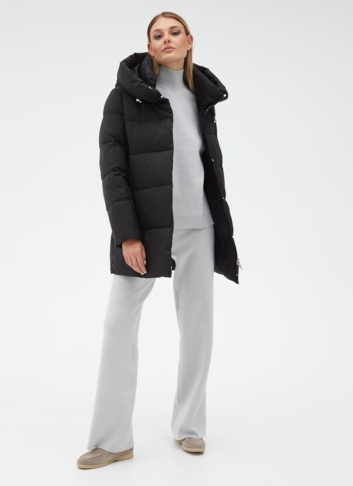 Женский пуховик с капюшоном