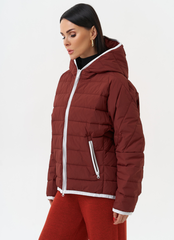 Женская утепленная куртка в бордовом цвете