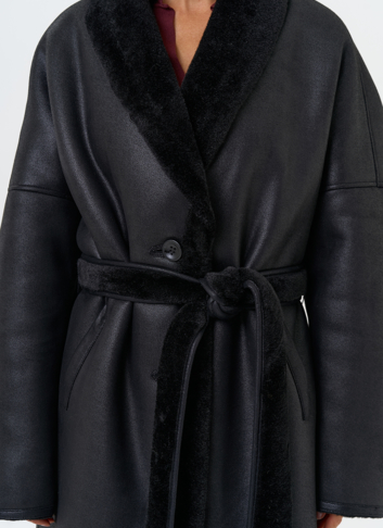 Женская двухсторонняя дубленка из эко замши с воротником шаль