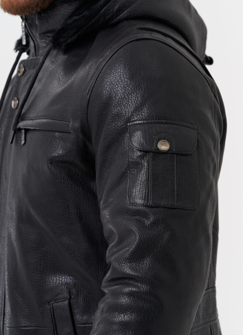 Мужская дубленка черного цвета 