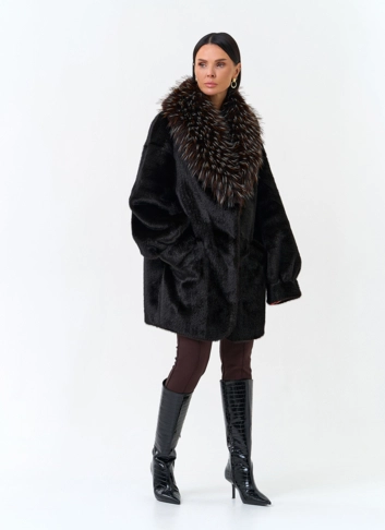 Женская шуба из эко меха фото