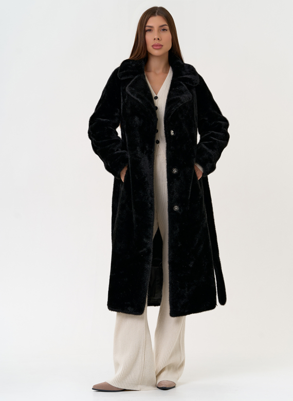 Женское пальто из эко меха с декоративными молниями
