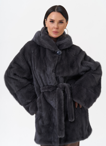 Короткая норковая шуба с капюшоном